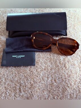 Saint Laurent Brown Tortoise Cat-Eye Sunglasses